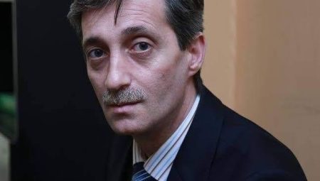 Elçin Xalidbəyli: “Paşinyanla Kremlin emissarı Vardanyan arasında qarşıdurma yaranıb”