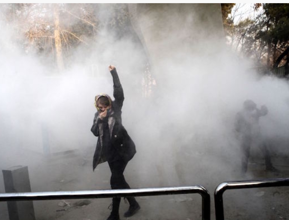 İran’da protestoları tetikleyen kemer sıkma paketinde ne var?