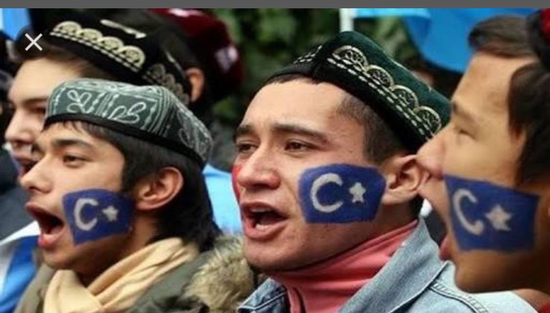 Çin’de Müslümanları Toplama Kampına Gönderiyorlar