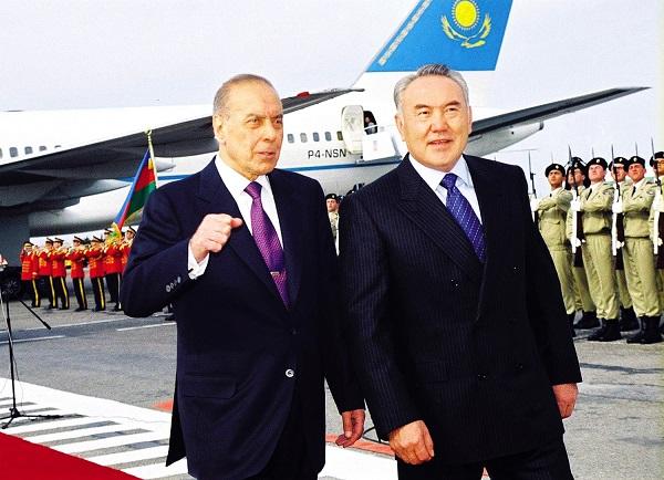Rus uzman: Aliyev ve Nazarbayev SSCB’nin başına geçseydi ülke dağılmazdı