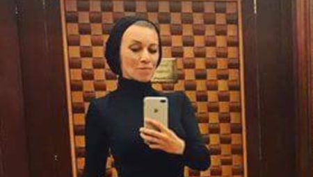 Zaharova, Suudi Arabistan gezisinde “tesettüre” girdi