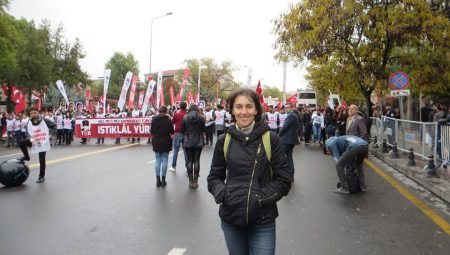 В Анкаре прошла многотысячная манифестация в честь Дня Республики