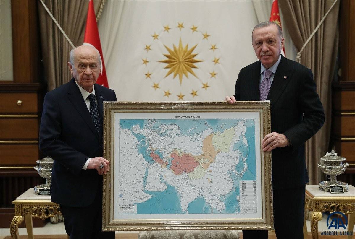 Hüseyin Vahid: Türk Dünyası ve Hayati bir Karar