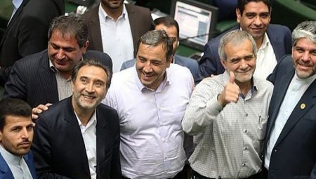 İran Meclisinde Türk fraksiyonu kuruldu