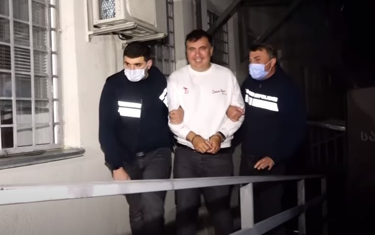 Saakaşvili açlık grevinde annesi Ukrayna’dan yardım istiyor